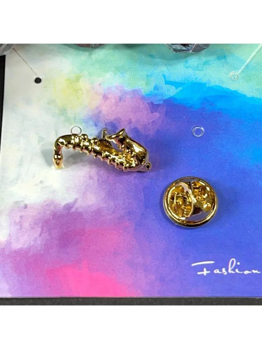Saxophone Music Lapel Pin Instrument Badge Brooch Enamel Pin Accessories Jewelry